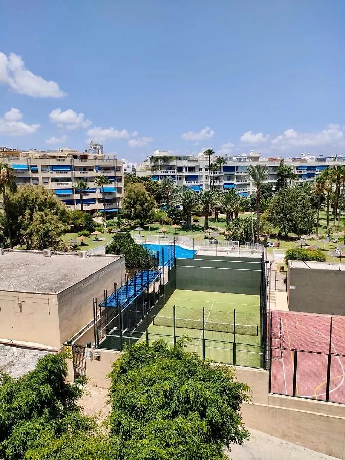 Natera Costa Golf Exclusive Beachfront Apartment Торремолинос