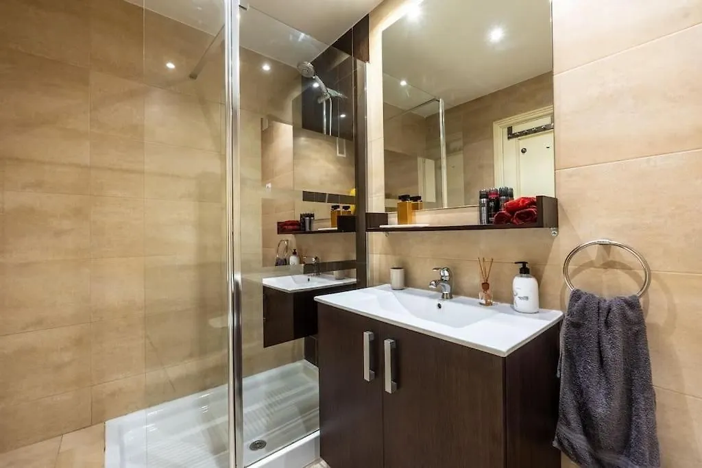 Natera Costa Golf Exclusive Beachfront Apartment Торремолинос